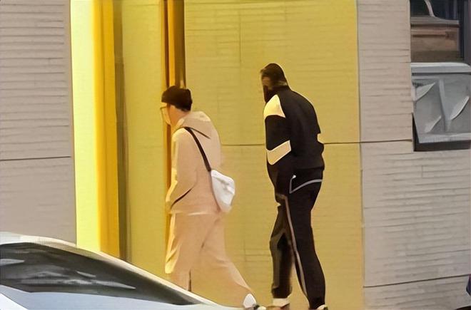 席全明星！北京新援被看衰3队争科顿尊龙凯时网胡明轩肩伤反复郭艾伦缺(图4)